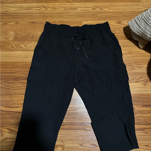 Lululemon Ready Set Cargo Pants - Picture 4 of 6